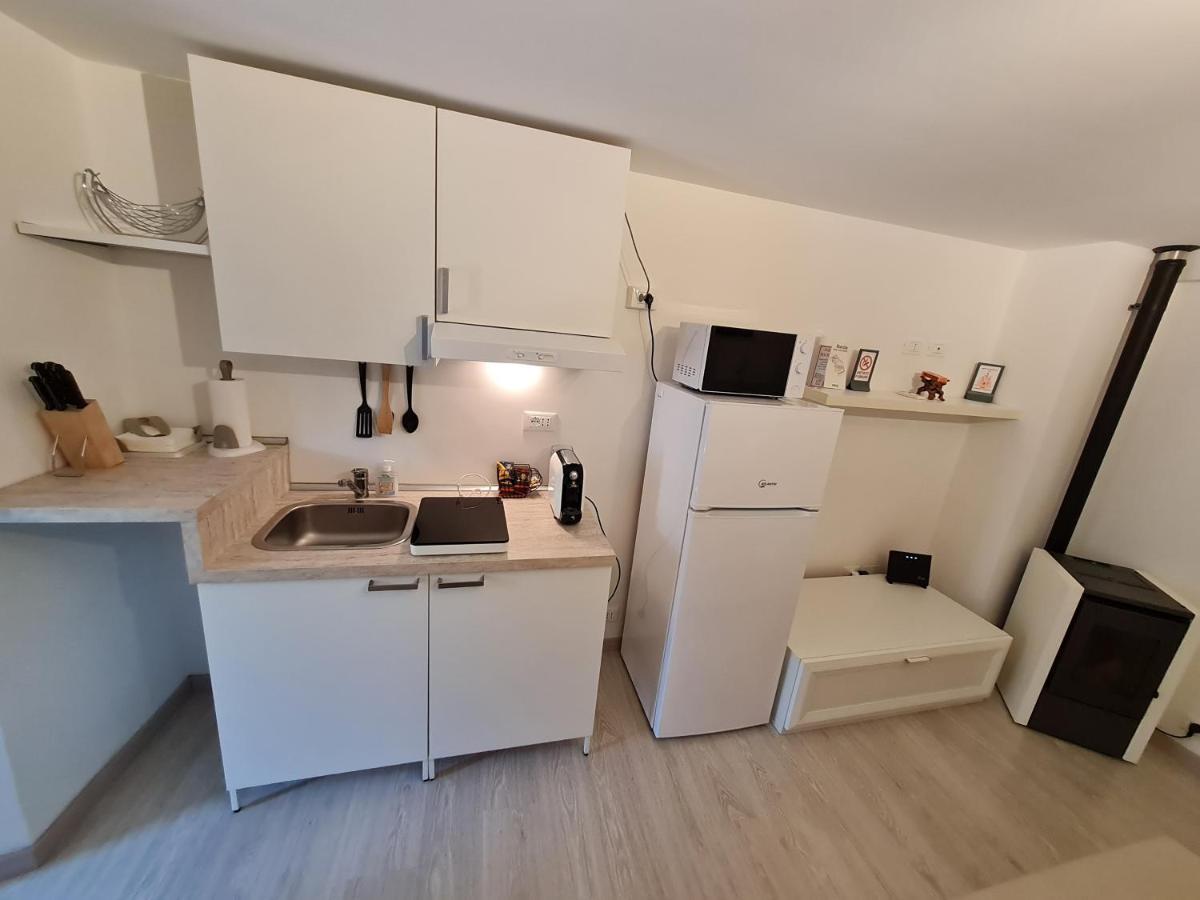 Al Castello - Aeroporto Delle Marche - Ancona Lägenhet Falconara Marittima Exteriör bild